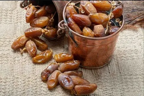 تصویر 3 از خرید خرما پیارم هرمزگان + قیمت فروش استثنایی